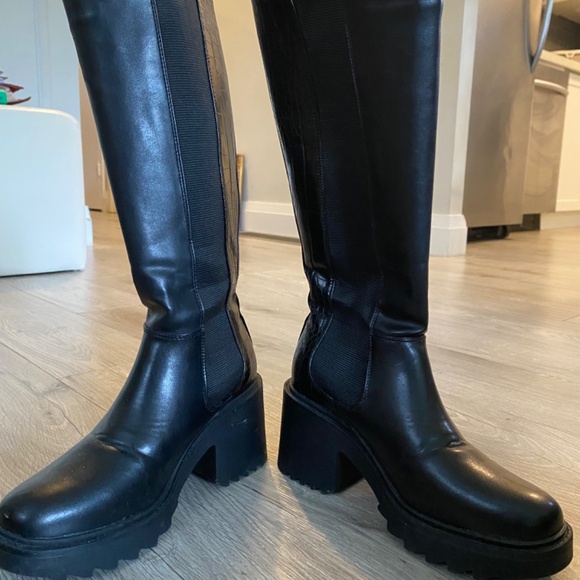 Knee high black boots chunky heels size 6 US - Picture 3 of 6